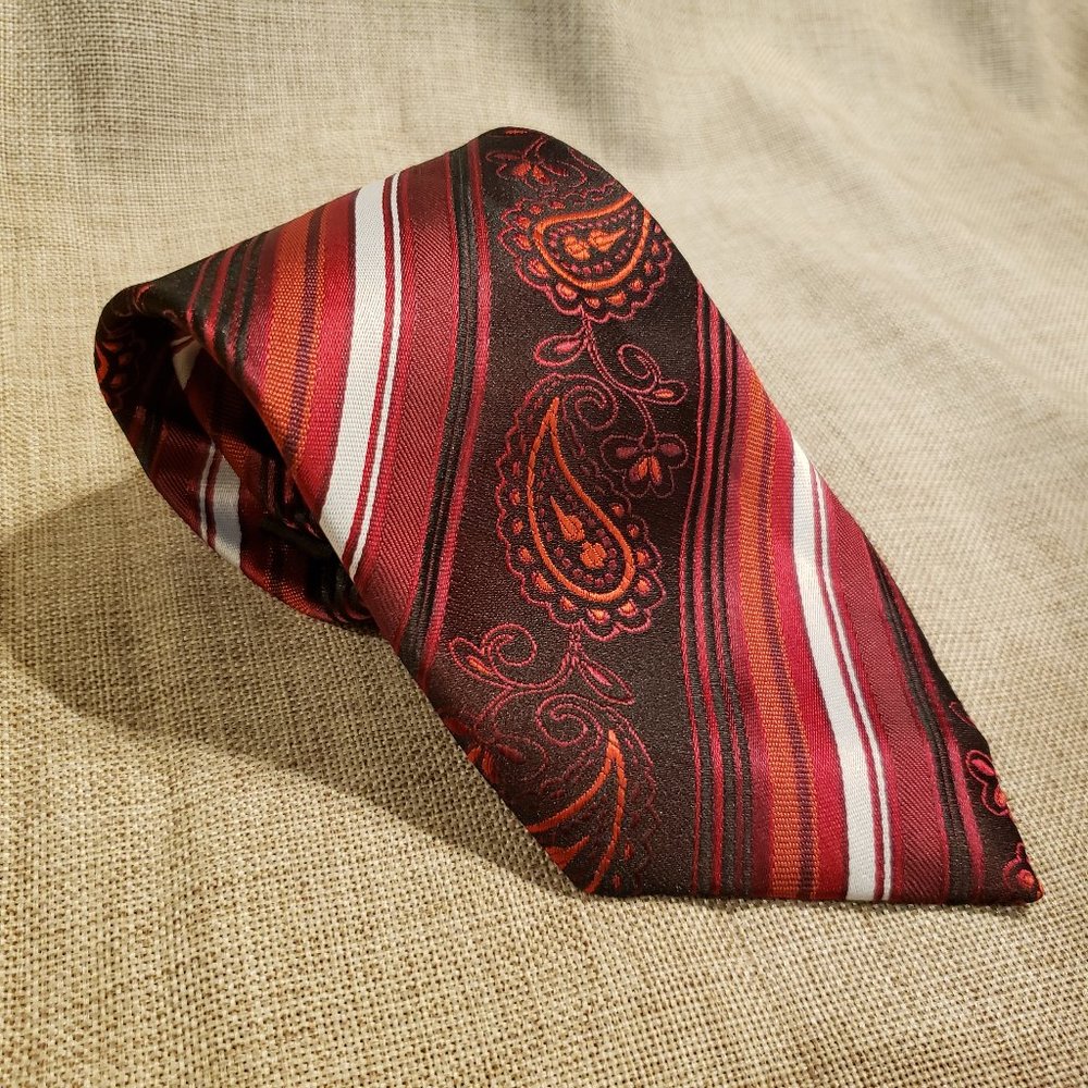 Giorgio Armani Necktie 60" x 3.75"